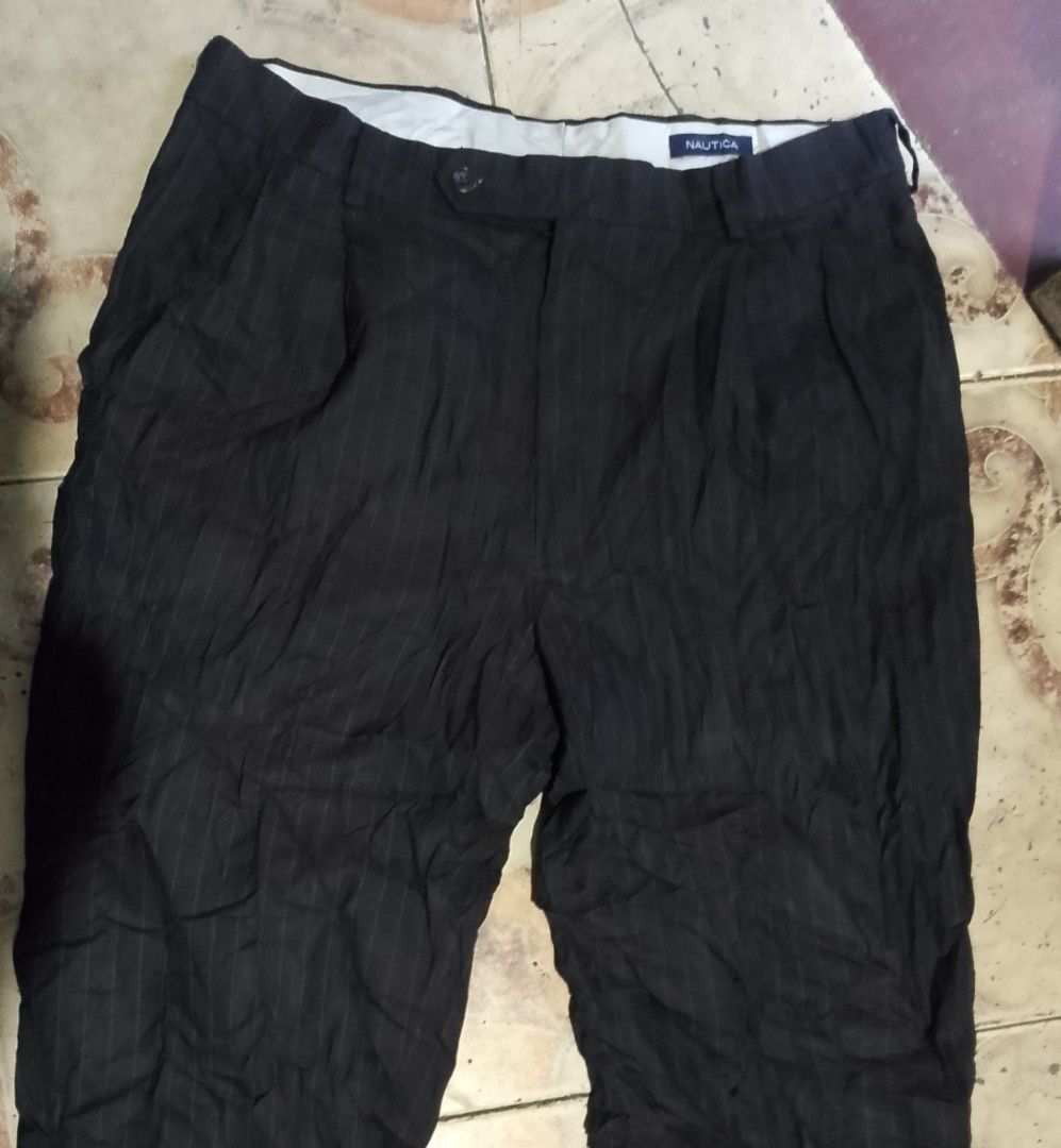 Nautica checkered pants (Category: Trousers) located in Baguio. Submitted by ukay.kayuhjan (Listing ID 1436245614, Image 3). Description: nautica checkered pants 34waist 40length excellent 120₱.