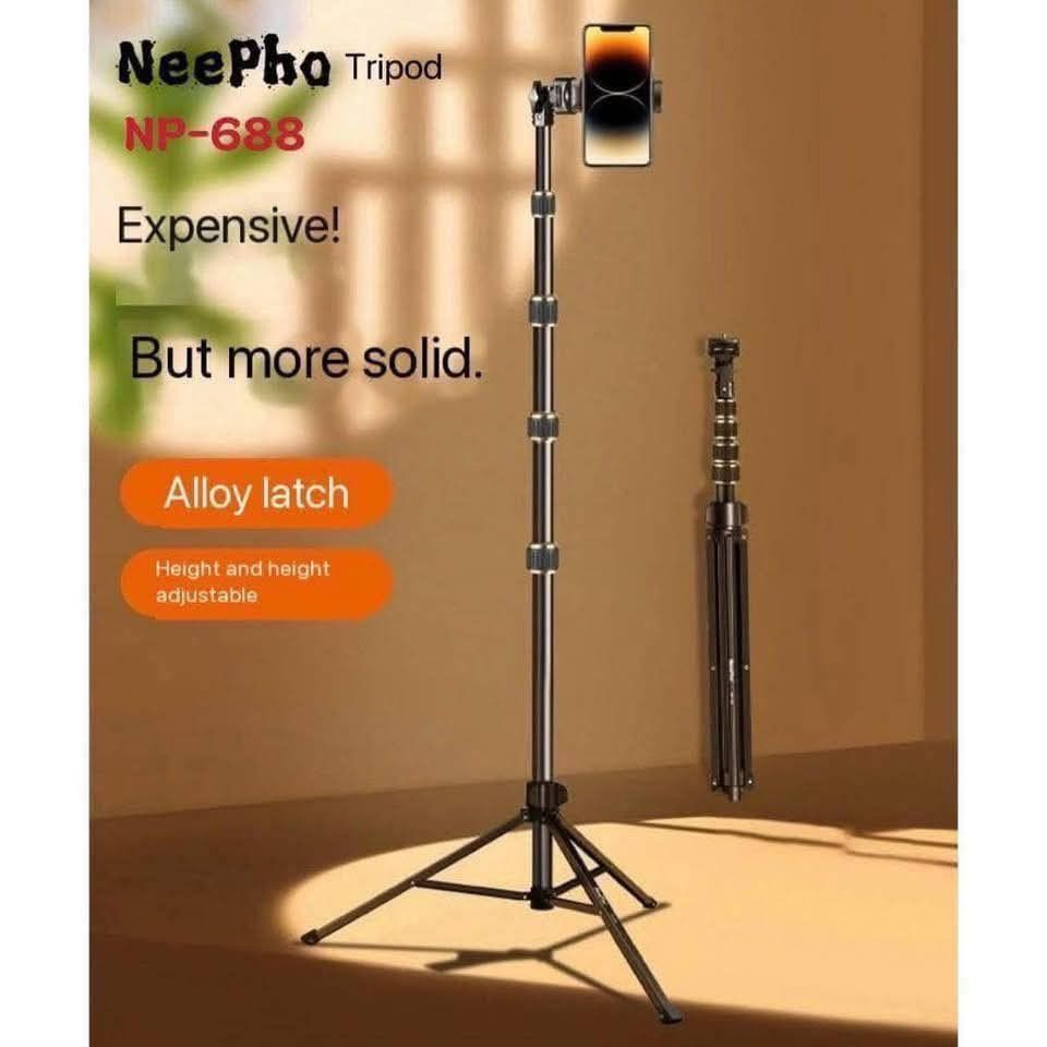 Neepho NP-688 195cm Tripod (Category: Tripods & Monopods) located in Manila. Submitted by yzcartph (Listing ID 1436171019, Image 1). Description: Neepho NP-688 195cm Tripod Foldingheight:57cm Maximumheight:195cm.