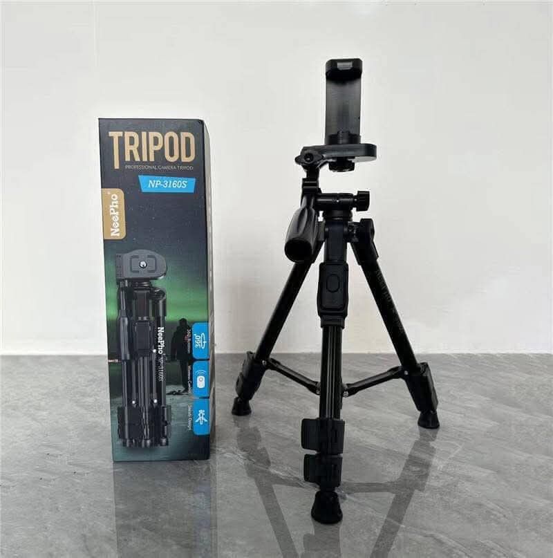 neepho tripod with remote np-3160s (Category: Tripods & Monopods) located in Manila. Submitted by yzcartph (Listing ID 1436169617, Image 1). Description: NeePho NP-3160S tripod with remote Foldingheight:31.5cm Maximumheight:65cm.