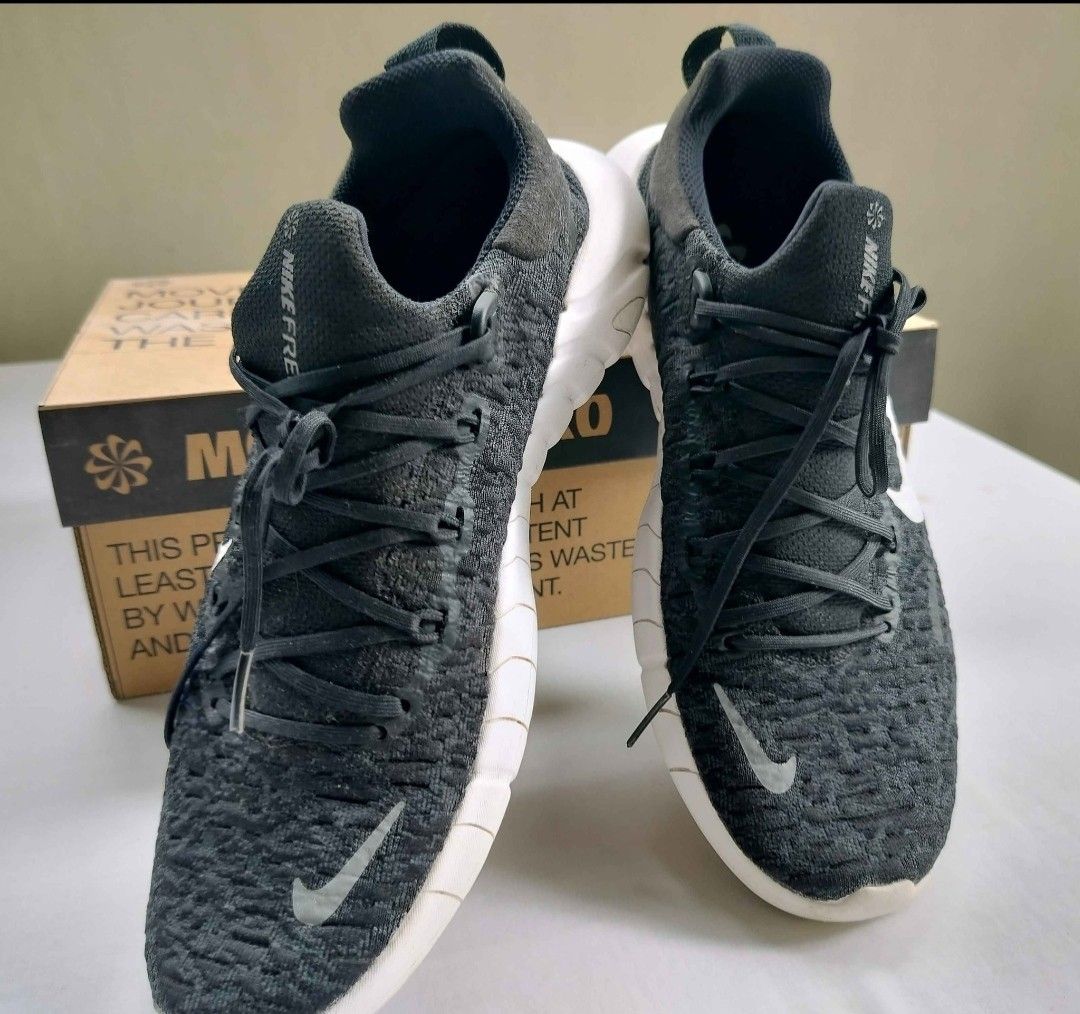 Nike Free RN 5.0 Next Nature (Category: Sneakers) located in Binan City. Submitted by goldenmichi (Listing ID 1436284992, Image 2). Description: ✨ Pre-loved Nike Shoes for Men! ❗ Lower than the original price! (Last Price) Color: Black&White Size (true to size): US 9 in UK 8 CM 27 EUR 42.5 🧾 Condition: • Uppers & Soles: Good • Insole: cleaned/sanitized Inclusions: Box & paper 📢 RFS: Decluttering, not a perfect fit, or not my type of shoes ✅ Fir