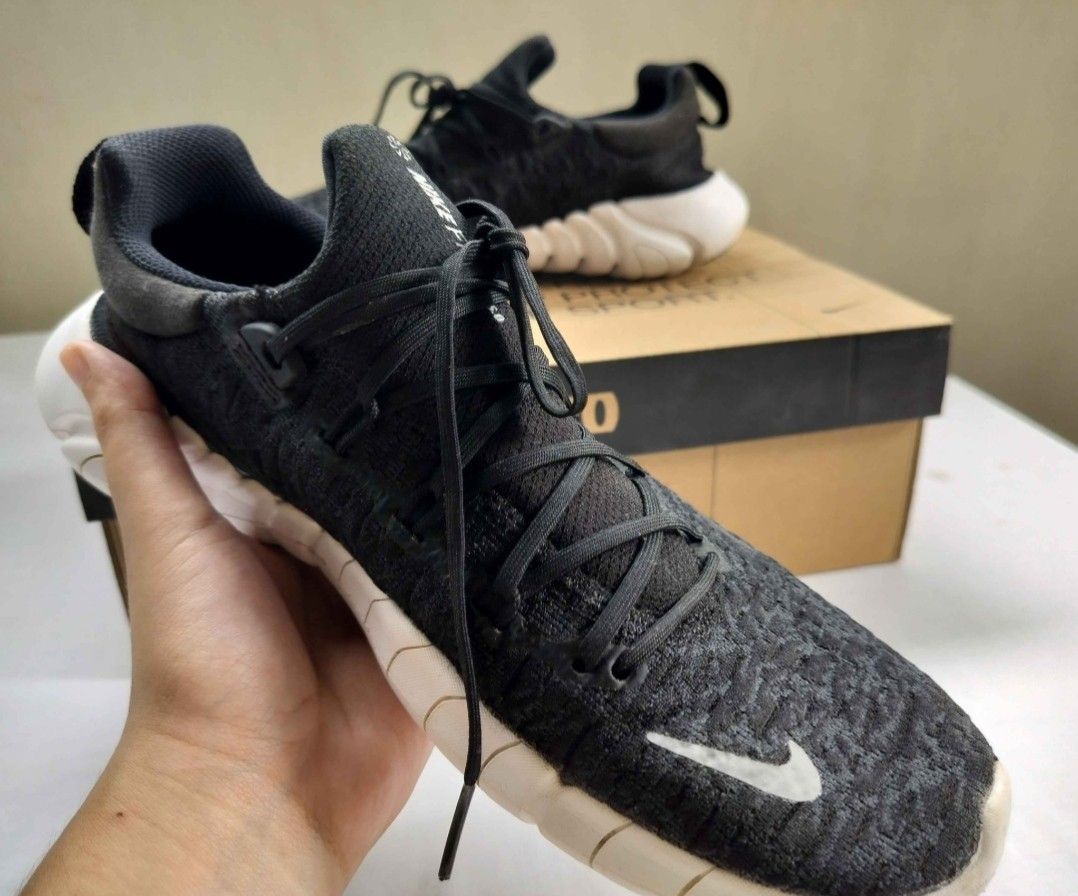 Nike Free RN 5.0 Next Nature (Category: Sneakers) located in Binan City. Submitted by goldenmichi (Listing ID 1436284992, Image 3). Description: ✨ Pre-loved Nike Shoes for Men! ❗ Lower than the original price! (Last Price) Color: Black&White Size (true to size): US 9 in UK 8 CM 27 EUR 42.5 🧾 Condition: • Uppers & Soles: Good • Insole: cleaned/sanitized Inclusions: Box & paper 📢 RFS: Decluttering, not a perfect fit, or not my type of shoes ✅ Fir