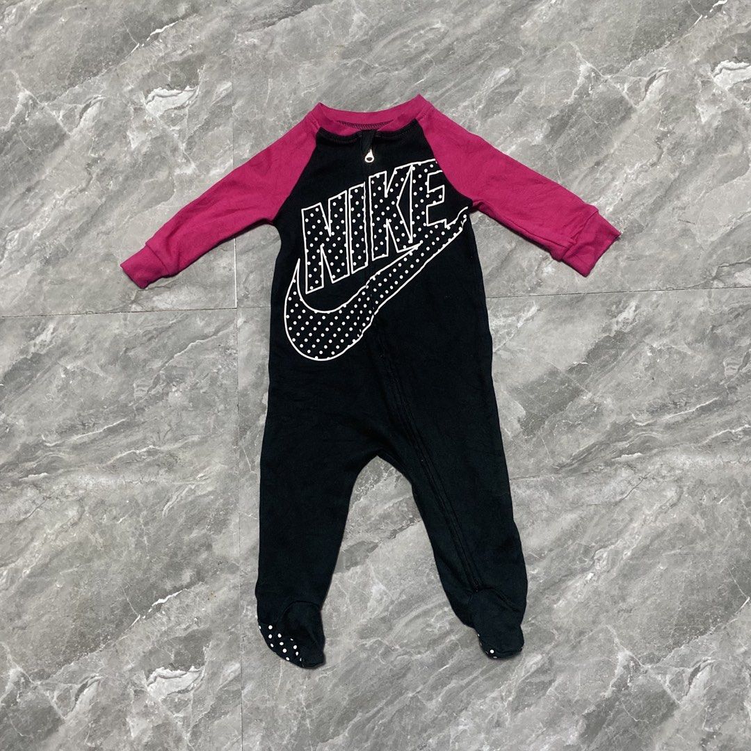 Nike Frogsuit for Girl (Category: Babies & Kids Fashion) located in Cavite. Submitted by jaden.a (Listing ID 1436127831, Image 2). Description: .