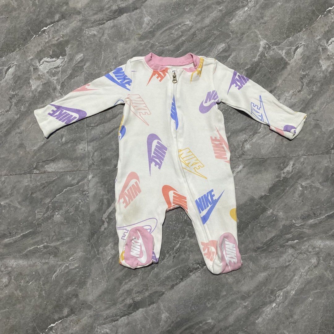 Nike Frogsuit for Girl (Category: Babies & Kids Fashion) located in Cavite. Submitted by jaden.a (Listing ID 1436127831, Image 1). Description: .