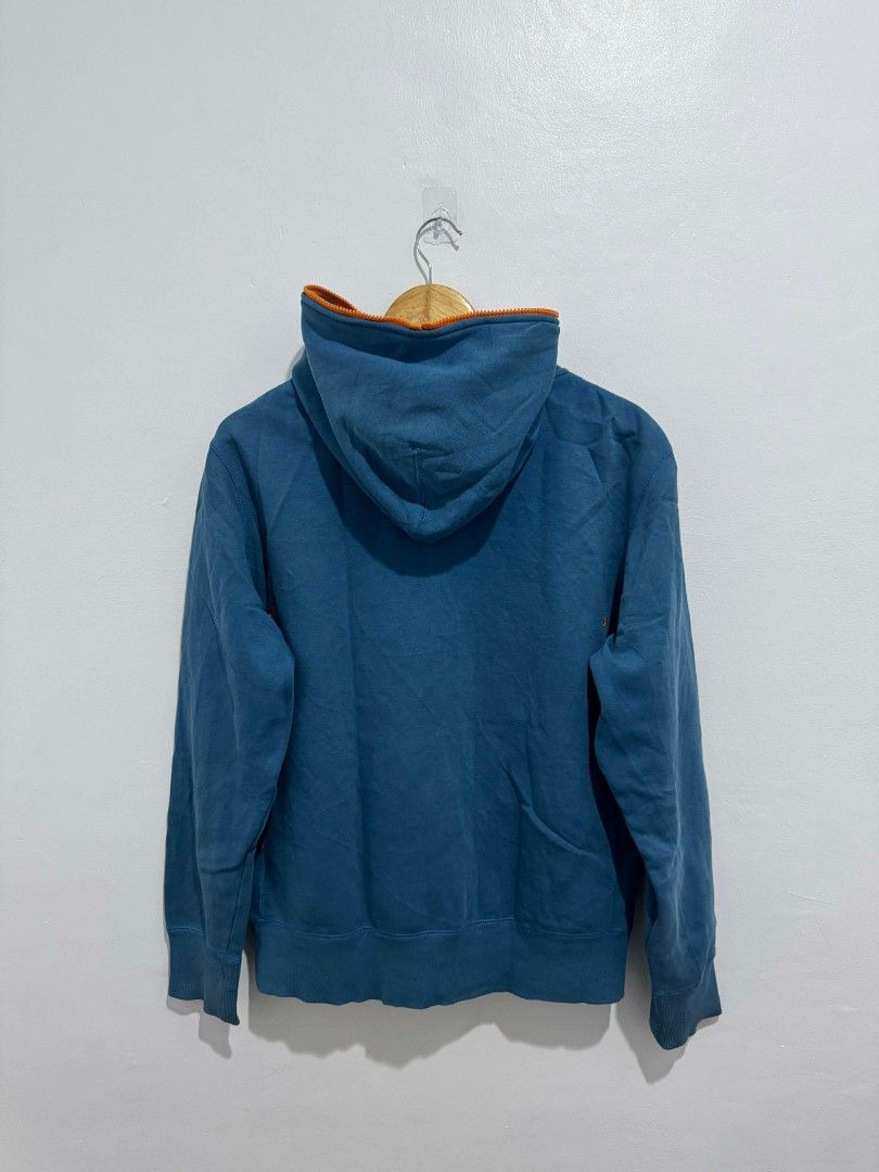 Nike Full Zipped Hoodie (Category: Coats, Jackets and Outerwear) located in Manila. Submitted by pleace.vintage (Listing ID 1436144309, Image 2). Description: For Sale Nike Full Zipped Hoodie Large on tag P500 only! South Caloocan.