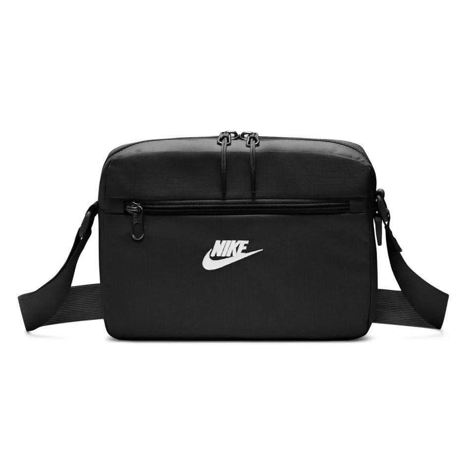 NIKE HERITAGE CROSS BODY BAG 2.0 (Category: Sling Bags) located in Manila. Submitted by keepgrind2023 (Listing ID 1436133887, Image 2). Description: NIKE HERITAGE CROSS BODY BAG 2.0 (4L).