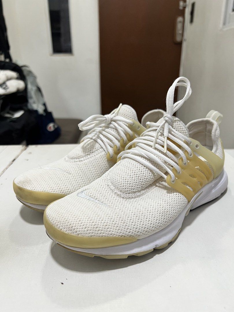Nike Presto (Category: Sneakers) located in Meycauayan. Submitted by 3fold (Listing ID 1436147581, Image 1). Description: Original nike presto triple white flyknit. US released.Very good condition.
