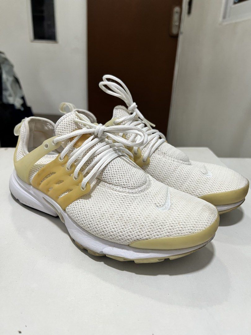 Nike Presto (Category: Sneakers) located in Meycauayan. Submitted by 3fold (Listing ID 1436147581, Image 2). Description: Original nike presto triple white flyknit. US released.Very good condition.