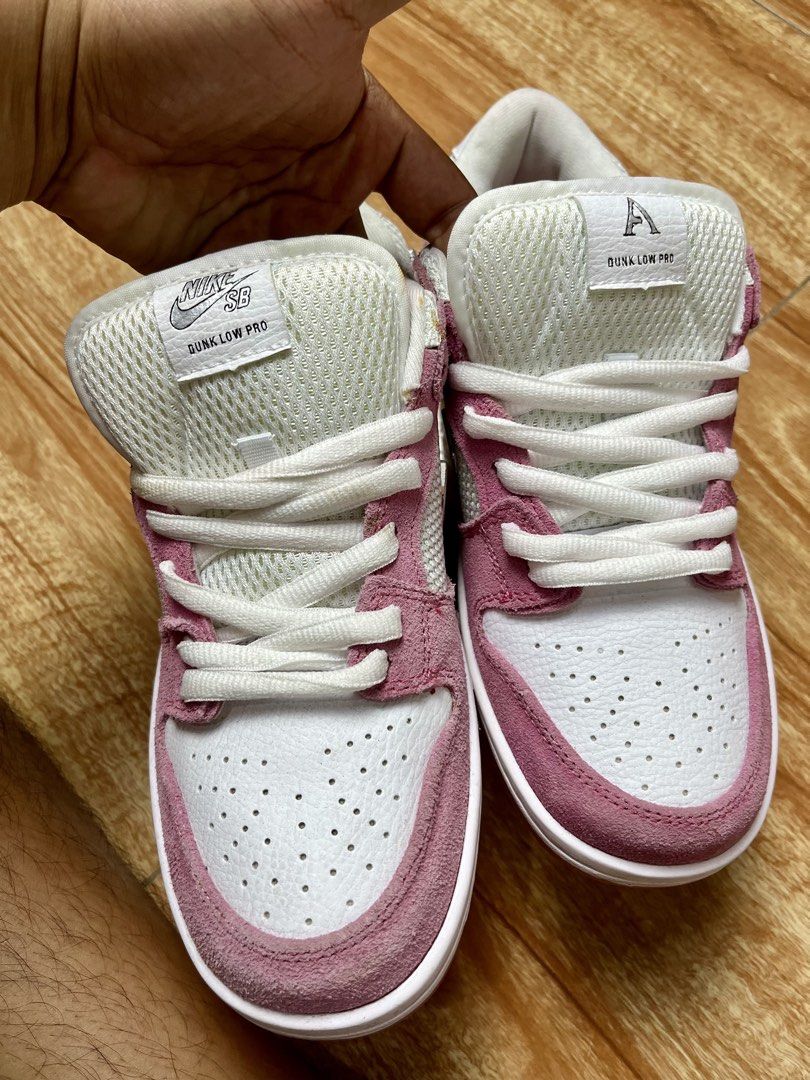 Nike SB Dunk Low x April Skateboards (Category: Sneakers) located in Manila. Submitted by navarrojov61988 (Listing ID 1436191114, Image 2). Description: Nike SB Dunk Low x April Skateboards.