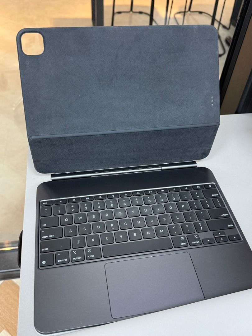 Original Apple Magic Keyboard for iPad Pro 13 - Black445670347548938244