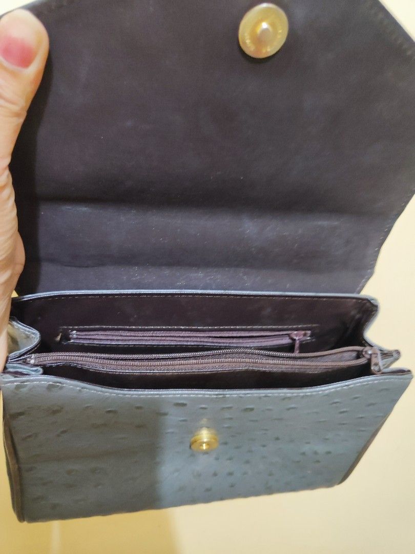 Ostritch Skin Hand Bag (Category: Luxury Bags & Wallets) located in Paniqui. Submitted by arlenepari29210 (Listing ID 1436259896, Image 3). Description: - Ostrich Skin Hand Bag - Classic design - Secure clasp closure - Comfortable handle - Unique texture - Perfect for everyday use or special occasions.