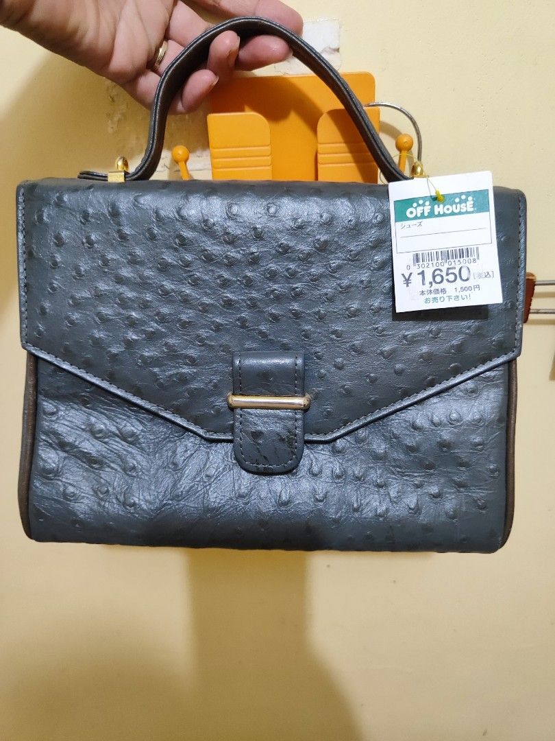 Ostritch Skin Hand Bag (Category: Luxury Bags & Wallets) located in Paniqui. Submitted by arlenepari29210 (Listing ID 1436259896, Image 1). Description: - Ostrich Skin Hand Bag - Classic design - Secure clasp closure - Comfortable handle - Unique texture - Perfect for everyday use or special occasions.