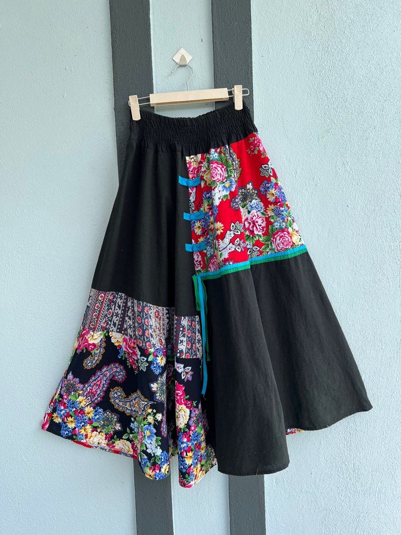 Patchwork Skirt (Category: Skirts) located in Kota Tinggi. Submitted by shazlinmh (Listing ID 1436158589, Image 1). Description: W: 24-36” H: 42-48” L: 34” Material: Mix cotton, linen.