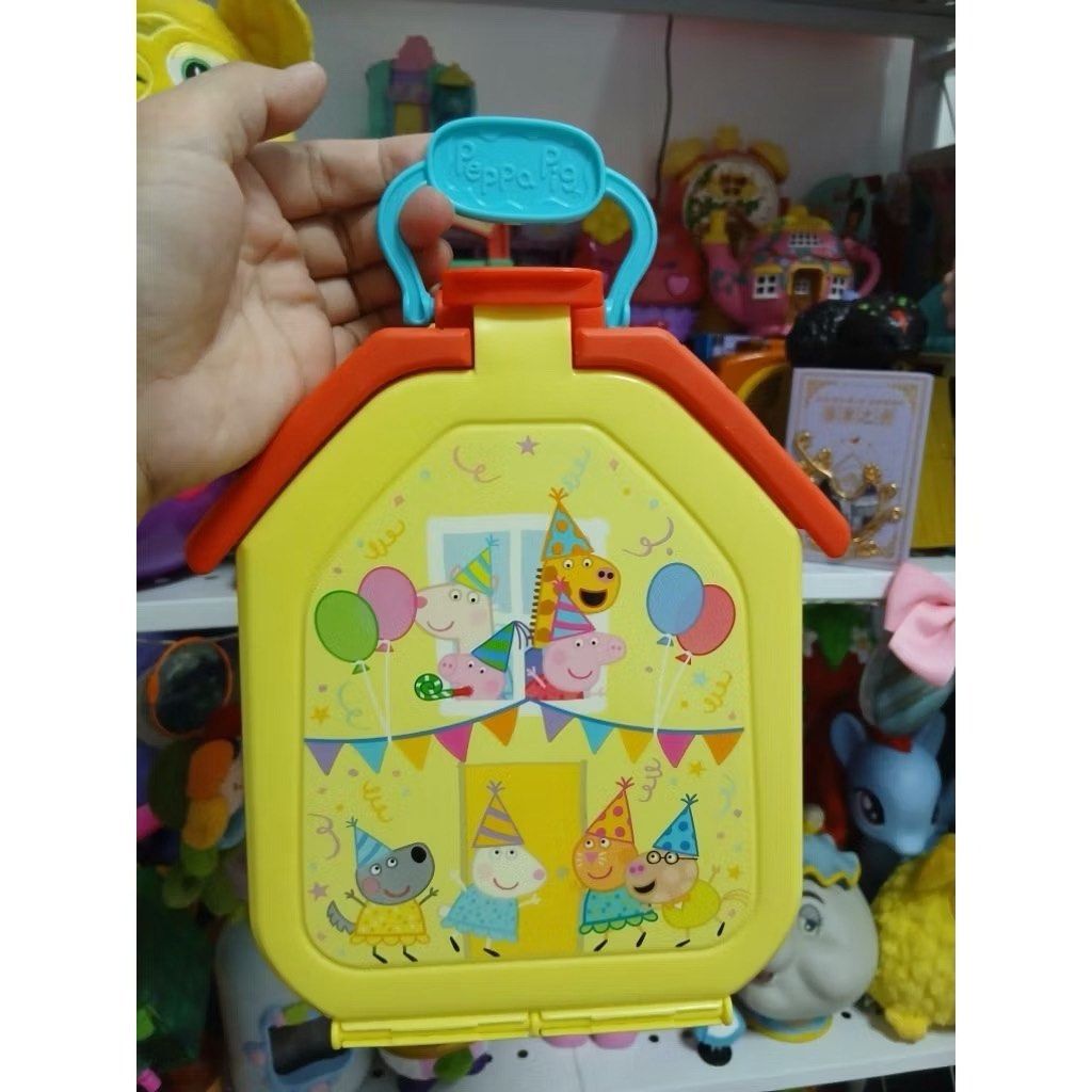 🐷PEPPA PIG CARRY CASE HOUSE PLAYSET WITH FIGURES (Category: Toys & Games) located in Calamba. Submitted by thepinkpicksee (Listing ID 1436253648, Image 3). Description: - Peppa Pig Carry Case House Playset. - Includes multiple Peppa Pig figures. - Carry case design for easy storage and portability. - Suitable for kids and collectors. - Meetup available in front of St John the Baptist Medical Center..