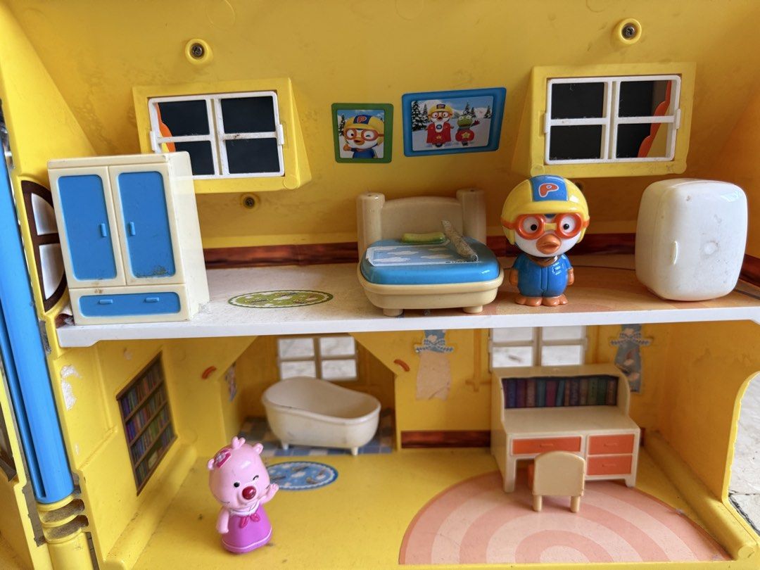 Pororo House Toy Set (Category: Toys & Games) located in Quezon City. Submitted by valll (Listing ID 1436285902, Image 3). Description: 🛑Click and READ all product details. 📍Pororo House Toy Set 📍Perfect for imaginative play of kids. 📍Preloved and well-used. 📍First Owner. 📍As is whereis. What you see is what you get. -Note that photo shows that it needs to be cleaned lang. Some sticker decors are peeling. 📍 Bought this from Korea. Roughly 