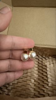 (Category: ) located in . Submitted by chen_closet (Listing ID 1436259781, Image 1). Description: .