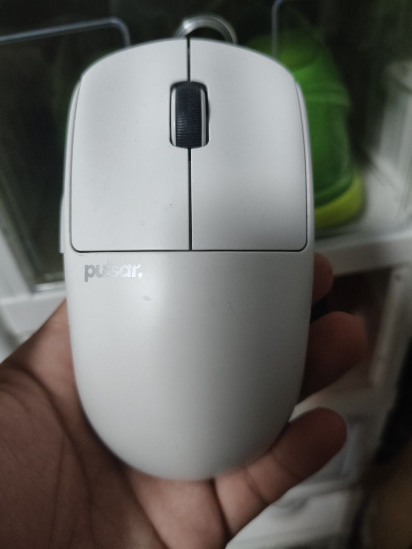 Pulsar X2V2 Medium Wireless Gaming Mouse - White445937186275348481