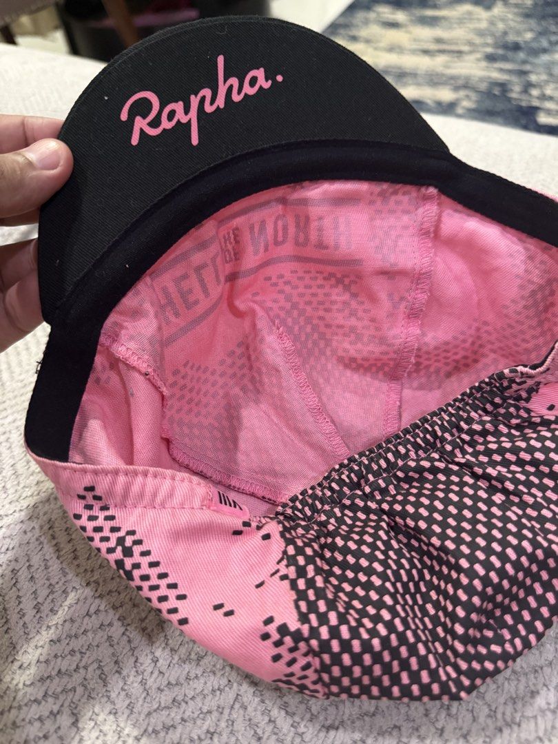 Rapha cap (Category: Cap & Hats) located in Ipoh. Submitted by rudiess (Listing ID 1436245776, Image 3). Description: Authentic.