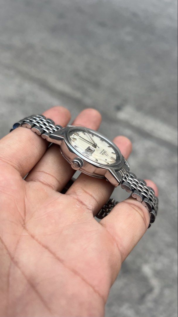 Rare Vintage Omega Dynamic Brushed Finish Dial Ref. 166.0140 (Category: Luxury Watches) located in Caloocan City. Submitted by _alennchan (Listing ID 1436220445, Image 3). Description: Rare Vintage Omega Dynamic Brushed Finish Dial Ref. 166.0140 Mens - Condition: 9.8/10 - Year 1970 - No issue/ Mint condition - Up to 8.5 Wrist Size - Cal. 750 - Case size approx 35mm - Automatic Movement - Comes with replacement box - Money back if provenfake x10 -