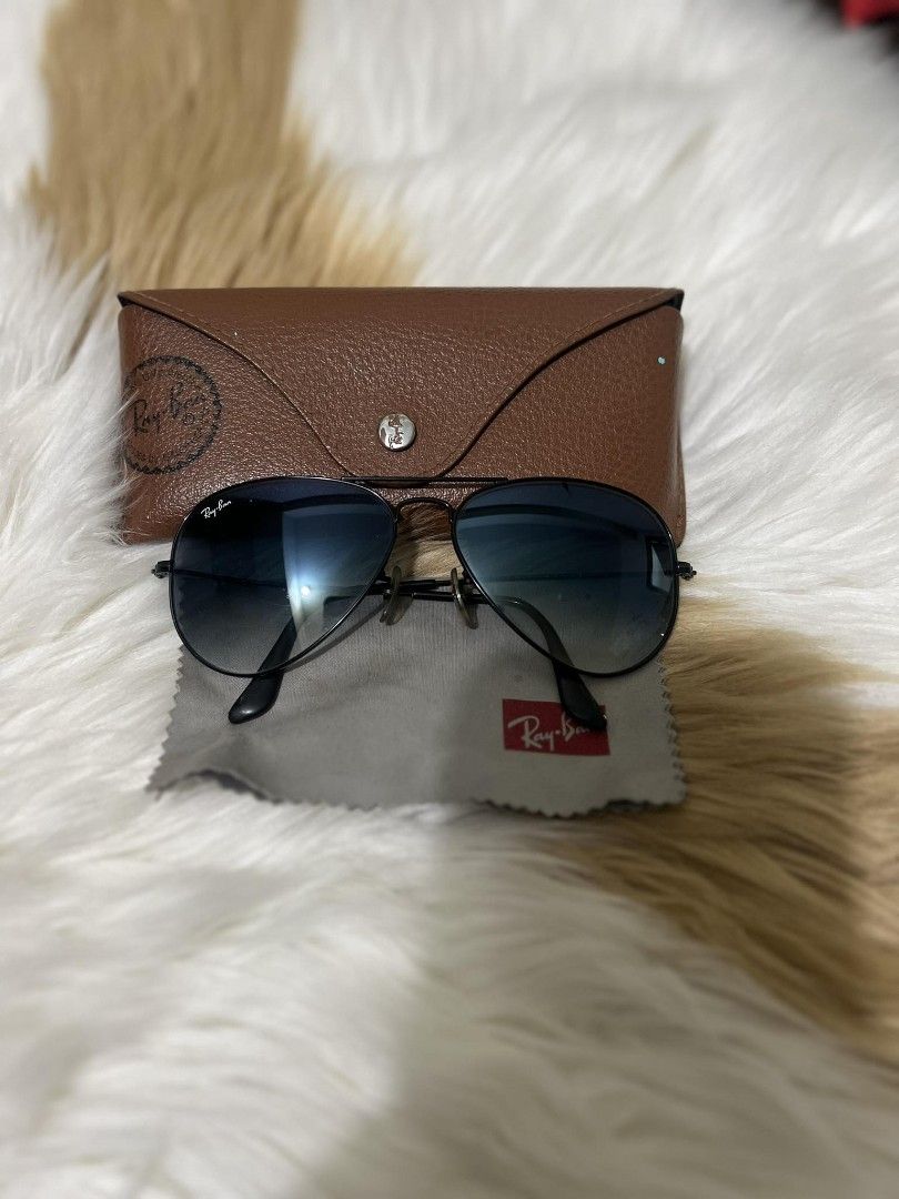 Ray Ban Glasses (Category: Sunglasses & Eyewear) located in Taguig. Submitted by besterwin (Listing ID 1436181476, Image 3). Description: .
