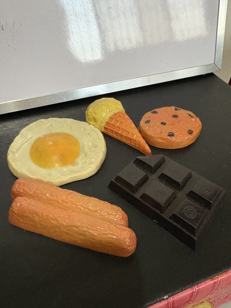 Ref Magnets - Foods (Category: Character Goods) located in Quezon City. Submitted by meggys_treasures (Listing ID 1436267563, Image 3). Description: - Sold as set - Perfect for kids.