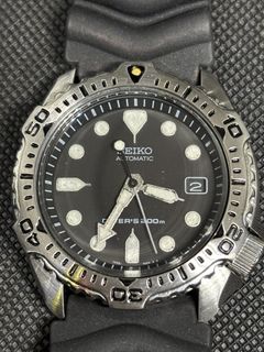 (Category: ) located in . Submitted by zkvintagewatches0731 (Listing ID 1436145462, Image 1). Description: .