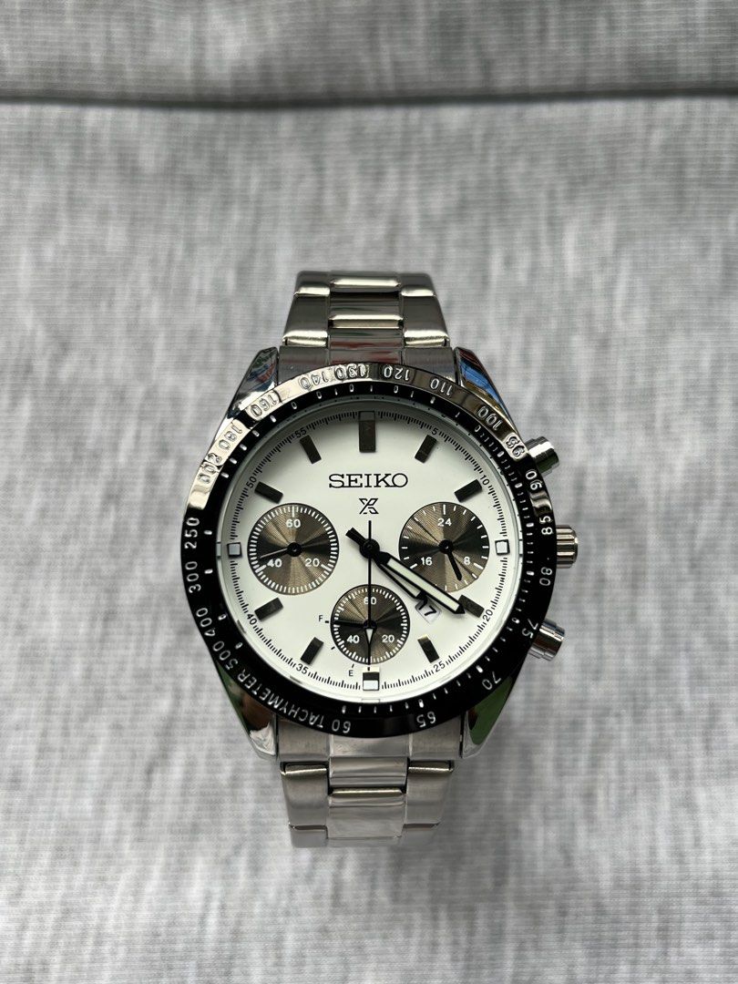 SEIKO PROSPEX SOLAR CHRONOGRAPH (Category: Men's Watches) located in Manila. Submitted by aihzenbalt91094 (Listing ID 1436100706, Image 1). Description: - SEIKO PROSPEX SOLAR CHRONOGRAPH - 39 MM - WITH DATE - OPEN BACK - AUTOMATIC - JAPAN SOURCE - ROTATING BEZEL - DOUBLE LOCK - WATER RESISTANT - HEAVY/HEAVY STRAP - WORKING - AS NEW - NO ISSUE - WITH BOX IF CLAIM - CLAIM 1,500.