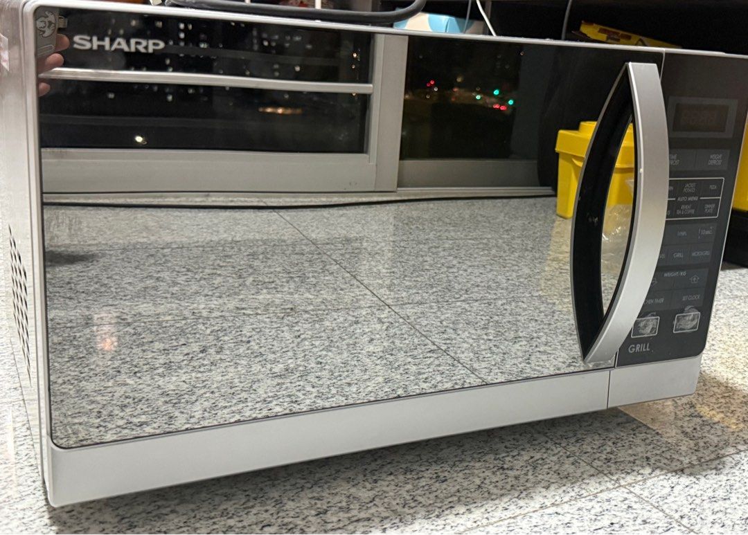 Sharp microwave R-72A1