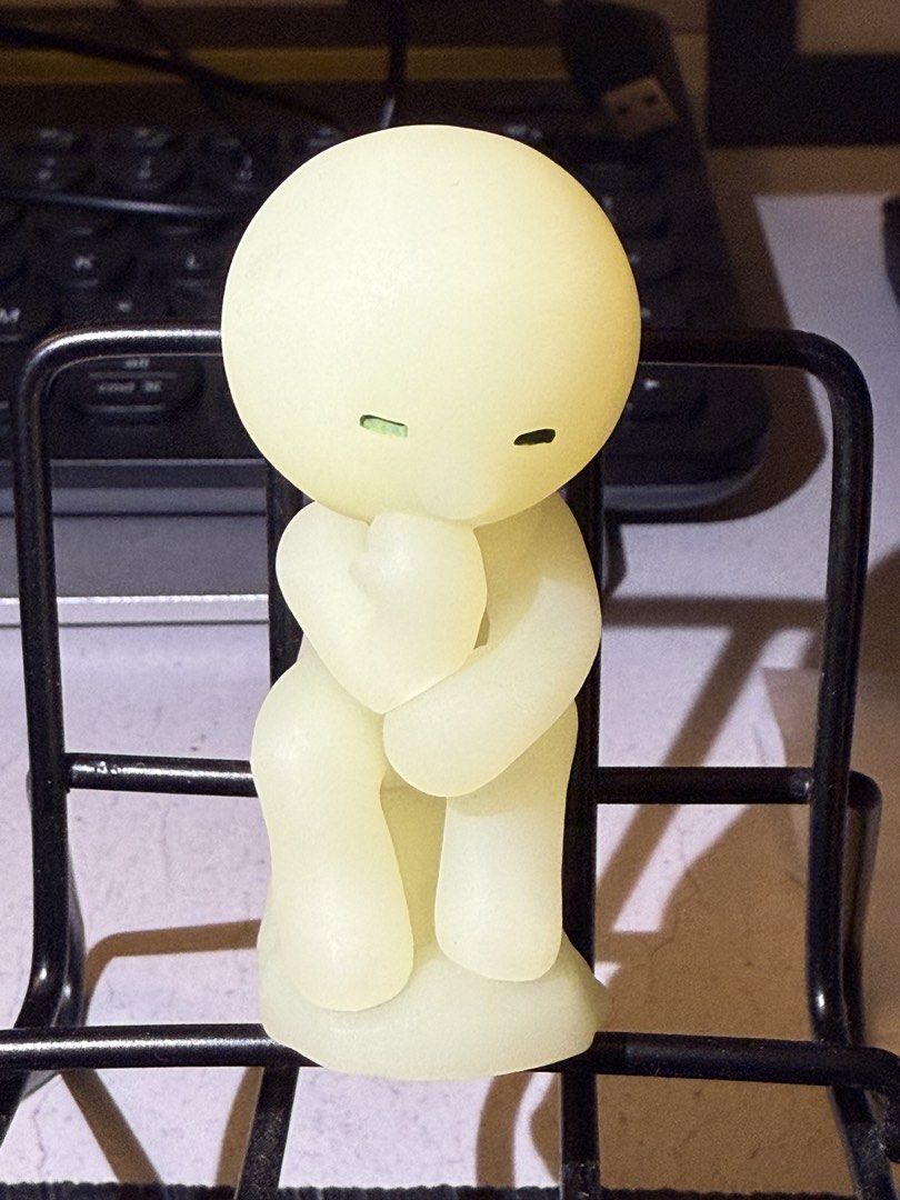 Smiski Series 3 Secret - The Thinker (Category: Designer & Blind Box Toys) located in Muntinlupa City. Submitted by jimbeisan (Listing ID 1436248090, Image 1). Description: Smiski Series 3 Secret - The Thinker - only kept inside the acrylic box - firm price 💰MOP: BPI, MariBank 📦 MOD: J&T, Lalamove, Grab or meet-up in OneAyala, SM Megamall or Alabang South Station.