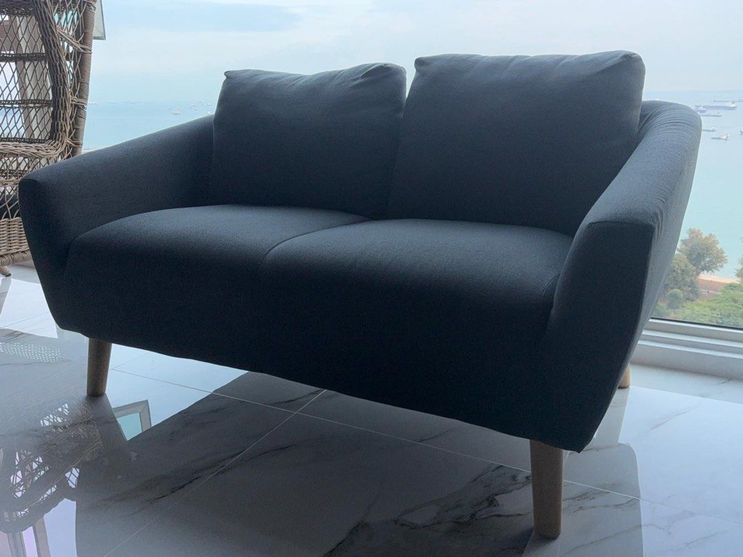Sofa445578260974807042