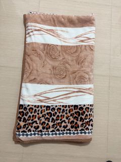 (Category: ) located in . Submitted by lindaxu18 (Listing ID 1436238074, Image 1). Description: .
