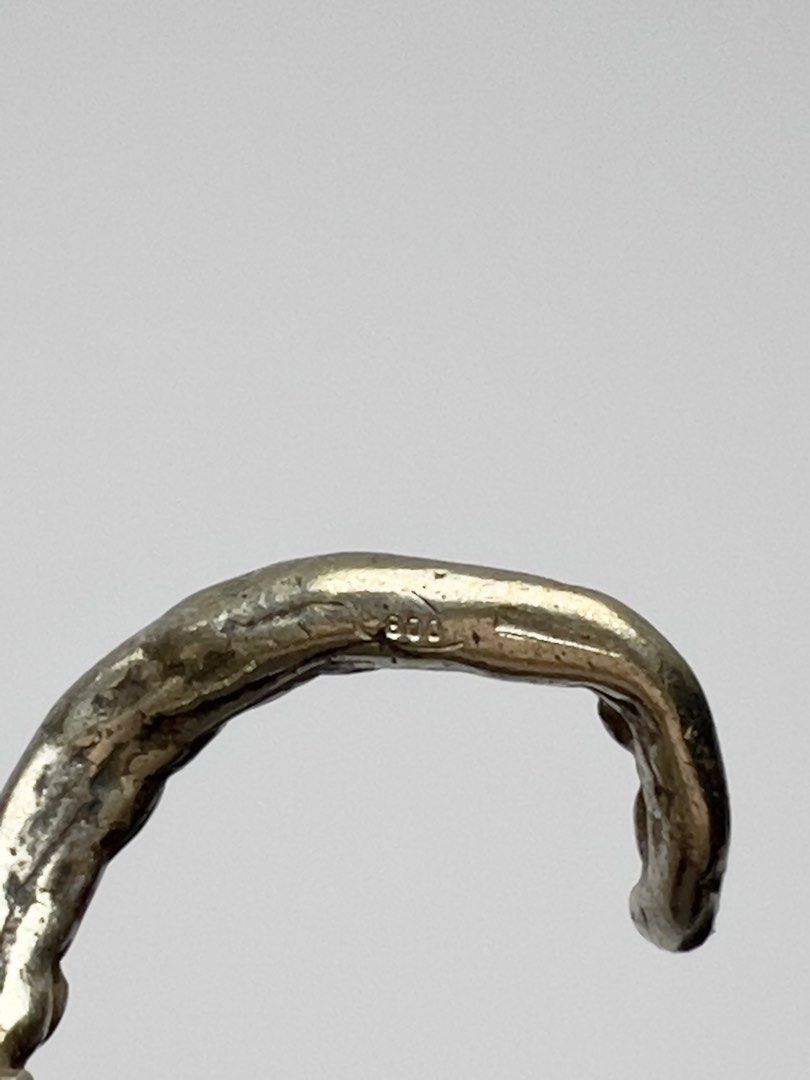 Solid silver animal sty （分類：復古收藏品）位於 Hong Kong。 由 sideways_creations 提交（商品編號 1436201390，圖片 6）。簡介： Big Octopus Super Rare!! Extremely detailed 800 silver with silver mark 。