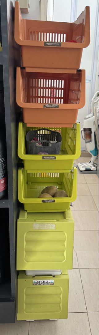 Stackable strogage from Japan homes