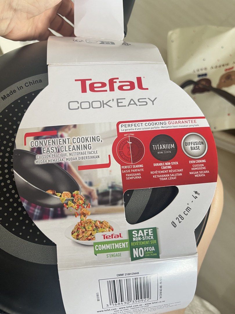 Tefal Cook Easy Wok Pan - 28cm445497543251077124
