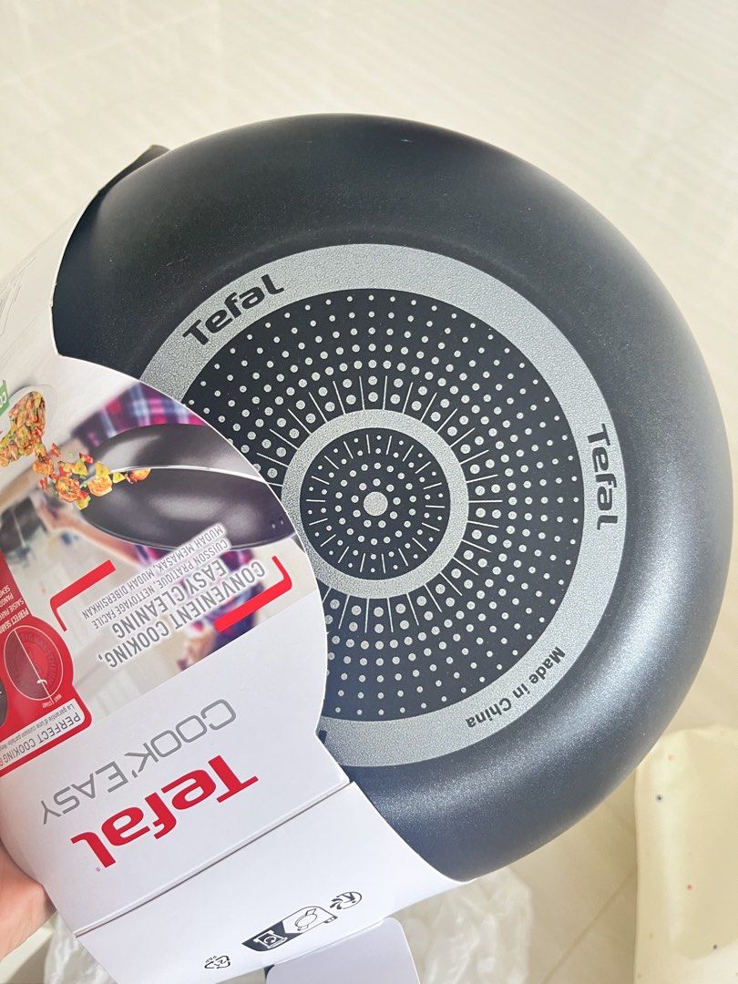 Tefal Cook Easy Wok Pan - 28cm445497543251077121