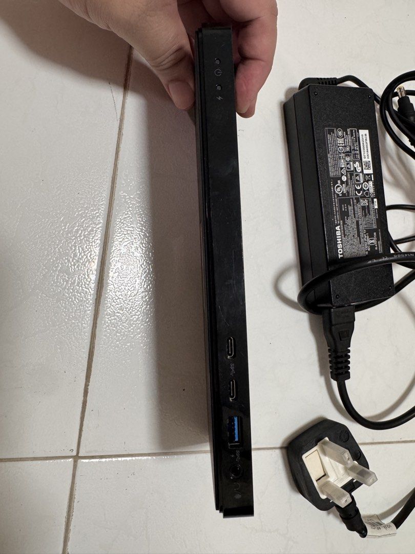Toshiba Thunderbolt 3 Dock445940693593630722