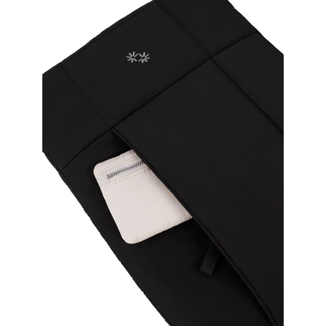 TPB The Paper Bunny Tablet Pod 11" - Jet445676570259630081