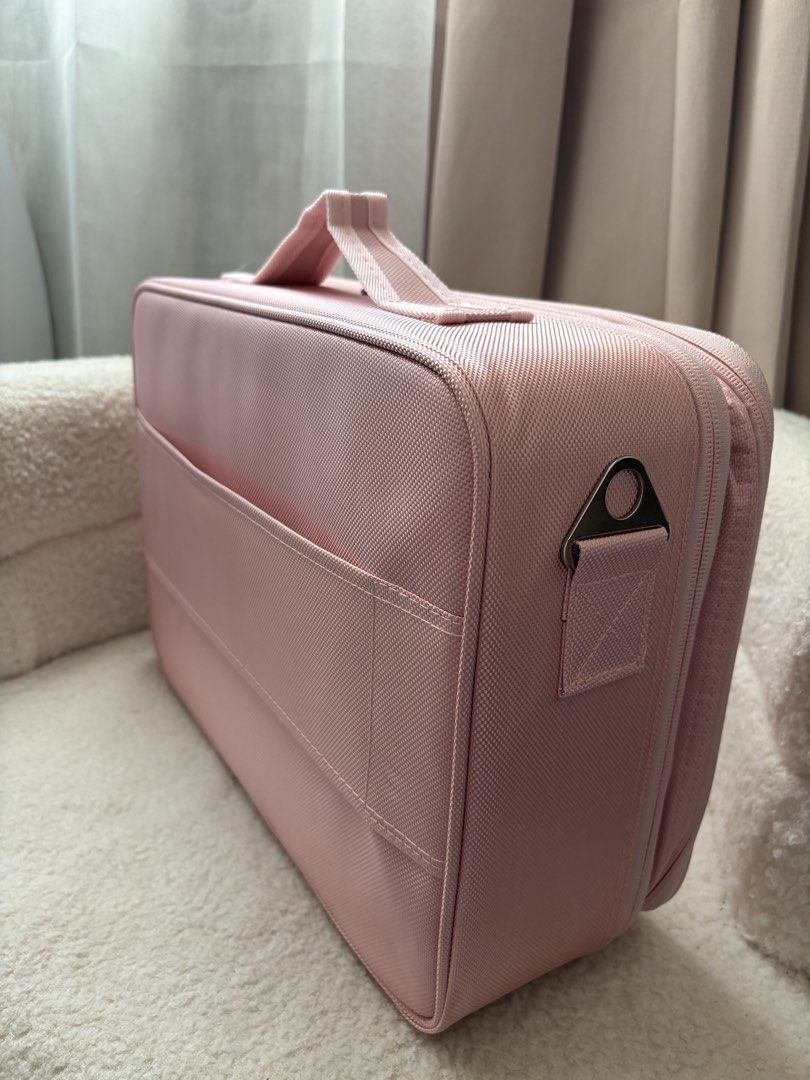 Travel cosmetic storage bag (Category: Makeup) located in Tarlac. Submitted by mileeeesss (Listing ID 1436138226, Image 3). Description: ❗️payment first policy ❗️ Travel make up cosmetic bag Selling for: ₱499 orig price: 896 Why selling cheaper? • First of all, 100% authentic • Super dami kong tambak, need na ma-dispose (affiliate si seller) • Video available — ginawan ko lang rin ng video para mapromote Payment & Delivery: • MOP: GCash • Meet-up
