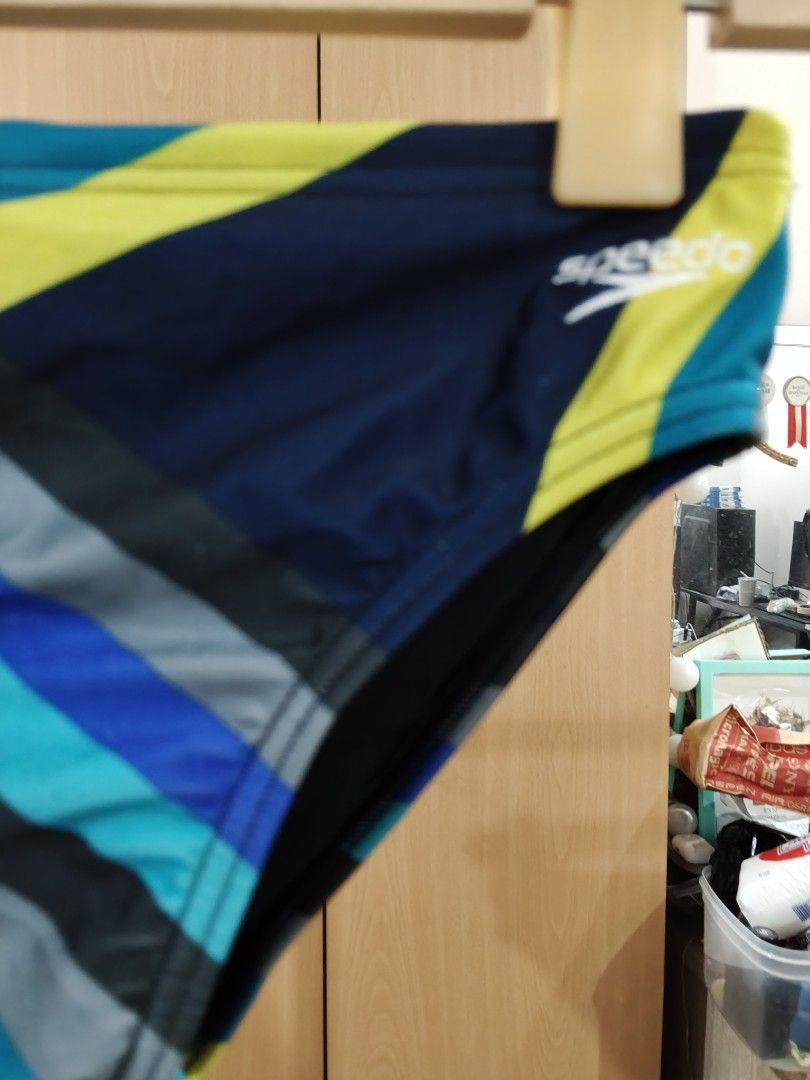 Trunks speedo (Category: Activewear) located in Manila. Submitted by ajrswimwear (Listing ID 1436251143, Image 2). Description: trunks speedo.