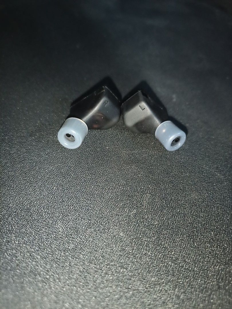 Truthear Pure (Category: Earphones) located in Del Monte. Submitted by yeuhhhhh (Listing ID 1436199328, Image 1). Description: FOR SALE: Truthear PURE – ₱3800 nego Selling my Truthear PURE in excellent condition. Details: Price: ₱3800 nego Condition: Well taken care of, no issues Includes: box, cables, complete tips, etc.) extra DUNU medium tip Reason for selling: Not using it anymore Meet-up: around SM North Delivery: Grab/Lalamove Message me if