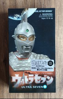 Medicom RAH Ultraman C Type (Renewal ver.), action figure. Scale 1
