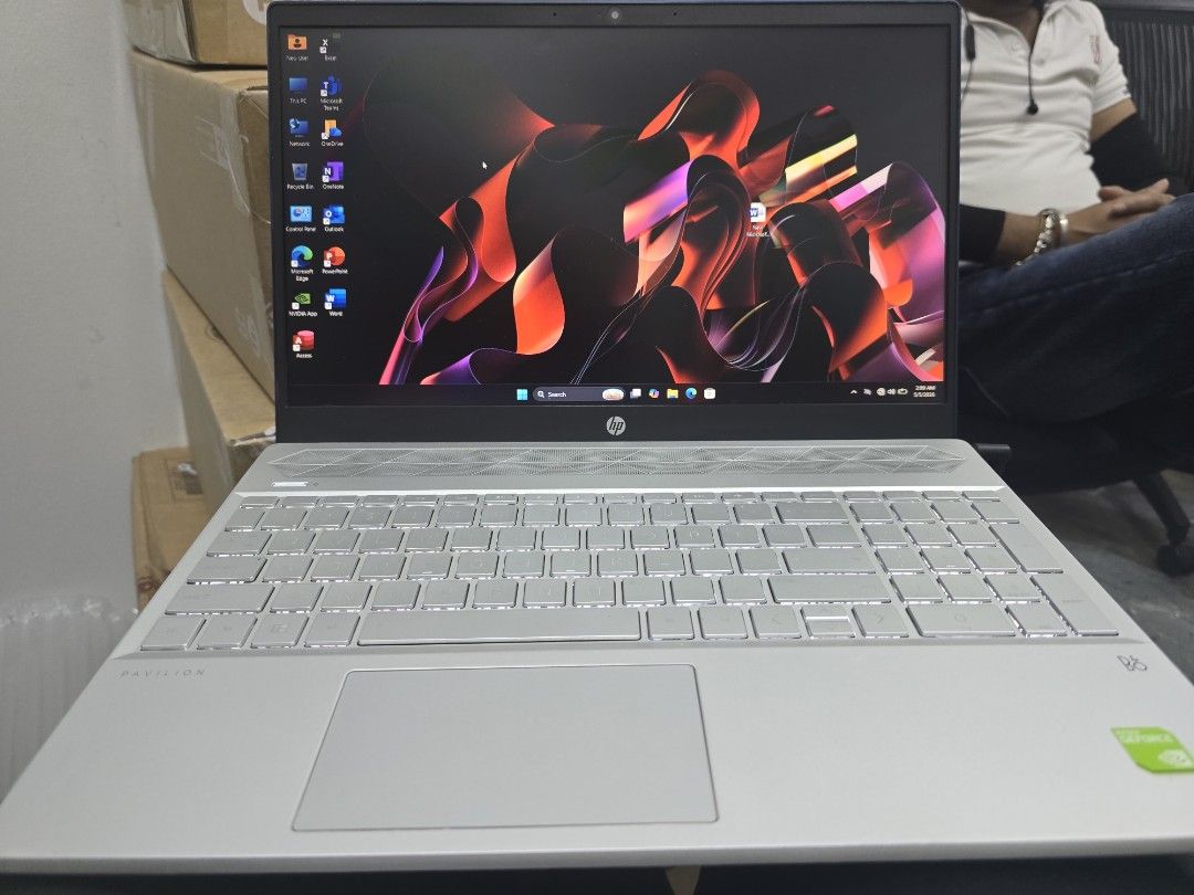 Verygood working HP Pavilion core i7 8th Gen 15.6" FHD Laptop
