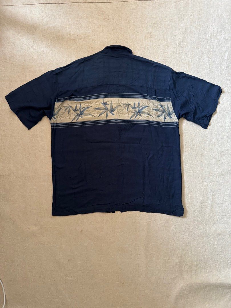 Vintage Bamboo Cay Silk Summer Polo (Category: Tshirts & Polo Shirts ) located in Angeles City. Submitted by luigisells (Listing ID 1436268787, Image 2). Description: Size XL Boxy L30” W26” Good Condition Issue/s: see 3rd pic MOP: Gcash or Bank Transfer Courier: J&t Express.
