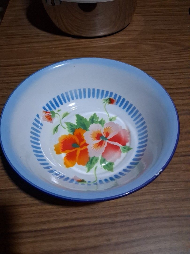 Vintage blue floral enamel bowl