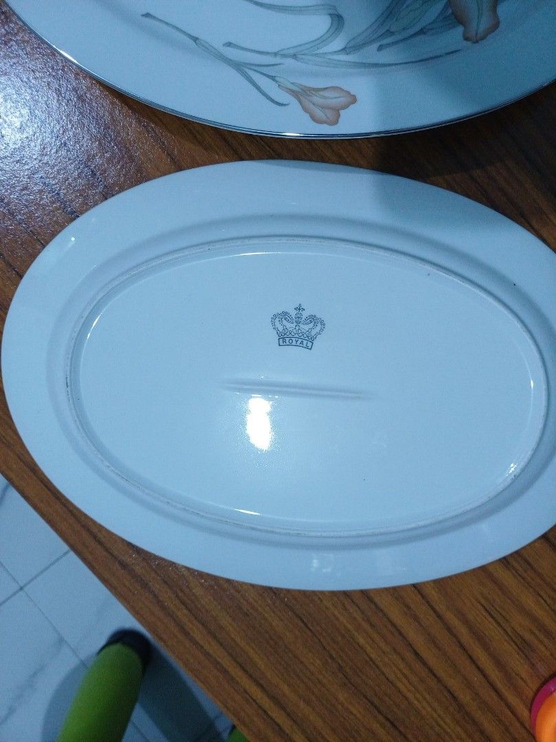 Vintage Oval Platters with Floral Design445743363586140163