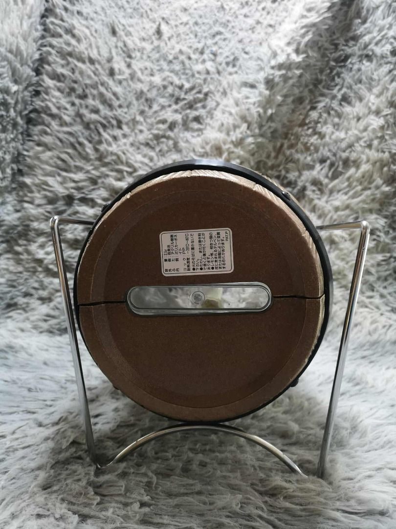 Wooden barrel Beverage Dispenser (Category: Coffee & Tea Tableware) located in Santa Cruz. Submitted by jmy_surplus.2 (Listing ID 1436129308, Image 3). Description: Size ; L - 36 W - 23 H - 38 Color ; Brown Type ; Beverage Dispenser Brand ; No brand Material ; Wood Style ; Wooden Barrel Dispenser JMA JMY 5 Batch #202.