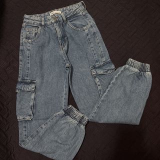 (Category: ) located in . Submitted by gccwardrobe (Listing ID 1436237805, Image 1). Description: .
