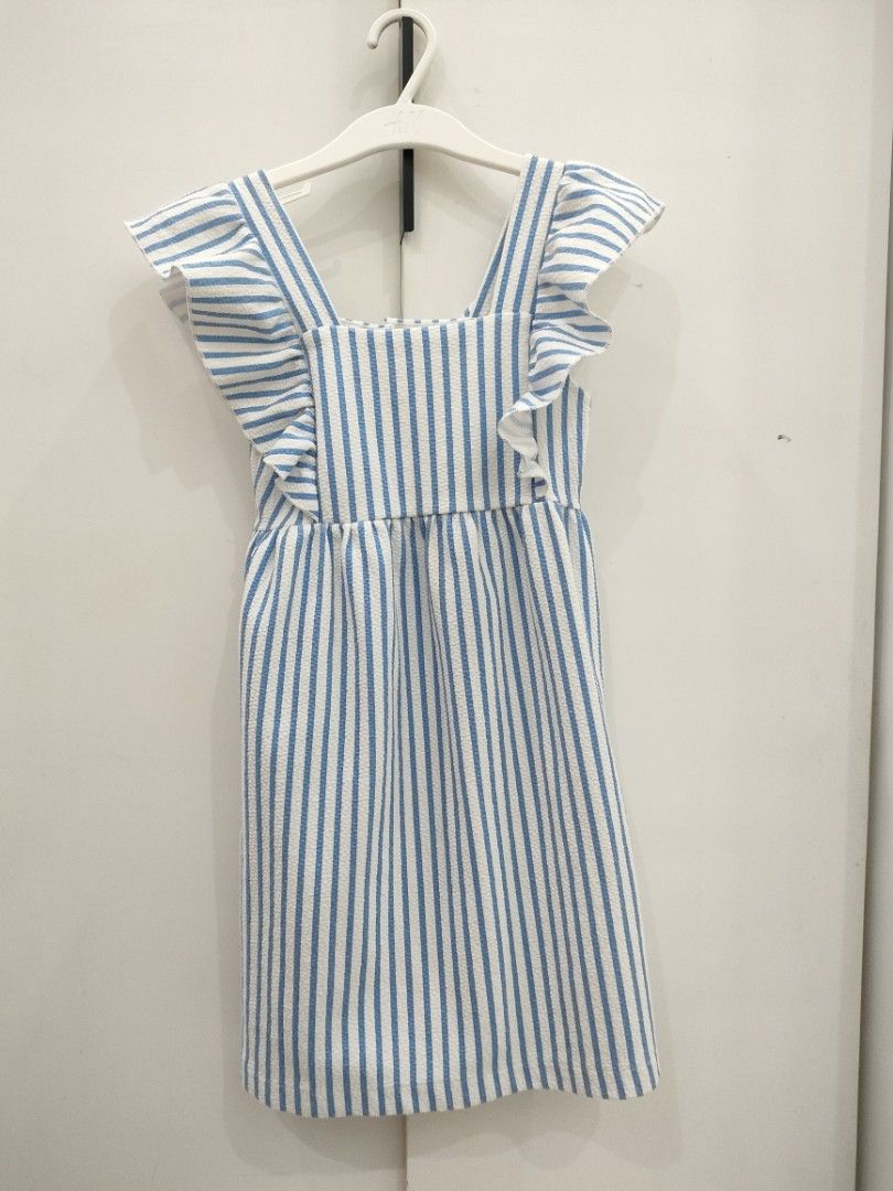 💙Zara Stripes Dress💙 (Category: Babies & Kids Fashion) located in Tagaytay City. Submitted by thebigdeclutter (Listing ID 1435967247, Image 1). Description: 💯 LIKE NEW/BRAND NEW 📏 Length Size hanggang baba: 26inches 📷 Actual Photos Posted 😍Super Ganda in actual 🥰 ✅ FIT 5-6.5 💸P280 if madami kukunin💸 or ileless ko pa 🤗.