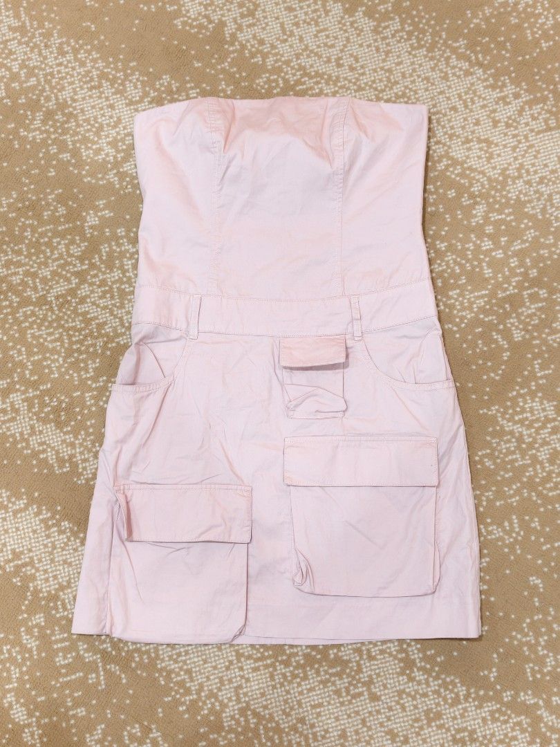 Zara tube pink Dres (Category: Dresses) located in Makati City. Submitted by berean87 (Listing ID 1436116528, Image 1). Description: - Zara pink tube dress - Size: XS fits small - used once only. at the pictorial no damage. good as new. rfs: too tight.