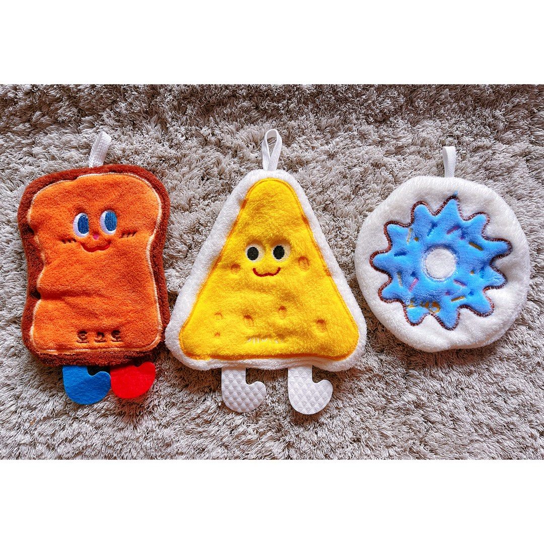 $3 for Set of 3 Super Cute Food-themed Hand Towels 🍞🧀🍩