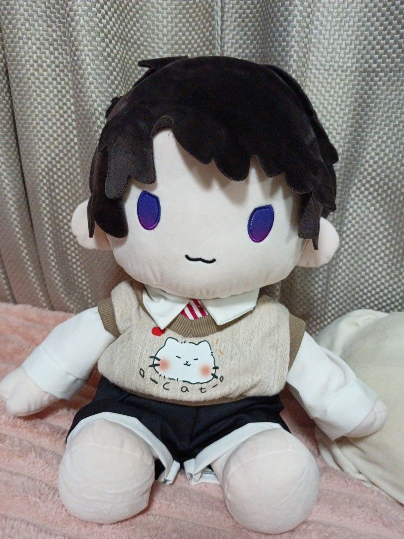 40cm Caleb Love and Deepspace Plush (Category: Plushies & Soft Toys) located in Valenzuela. Submitted by chiro.finds (Listing ID 1436398350, Image 1). Description: +SF, NEED FUNDS ASAP 😭 Really big! Good as new and no flaws, originally bought the plush alone for 1.2k+ and the clothes for 260ish 🥹 MOP: GCASH GOTYME MOD: JNT LALAMOVE LOC: VALENZUELA.